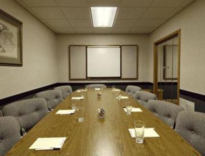 фото отеля Howard Johnson Inn & Suites Griffin