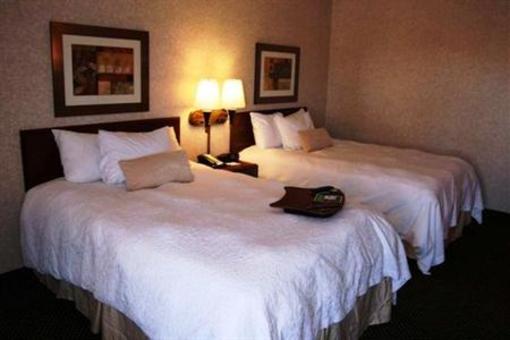 фото отеля Hampton Inn Sandusky Milan