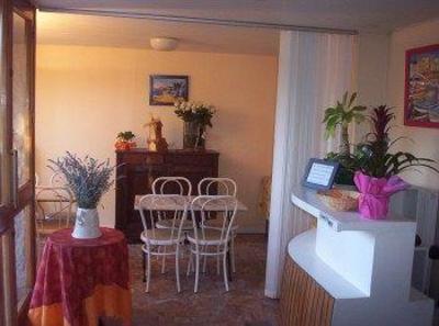 фото отеля Hotel Residence Le Moulin Greoux-les-Bains