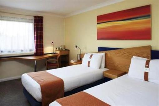 фото отеля Holiday Inn Express Warwick Stratford Upon Avon