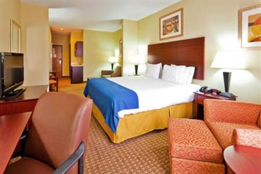 фото отеля Holiday Inn Express Hotel & Suites Magee