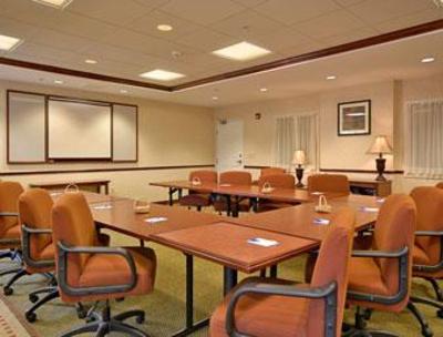 фото отеля Baymont Inn & Suites Grand Rapids SW Byron Center