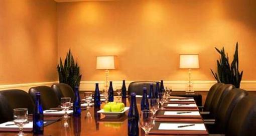 фото отеля Hilton Newark Airport