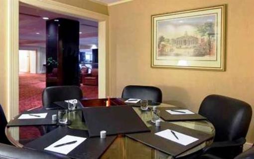 фото отеля Hilton Newark Airport