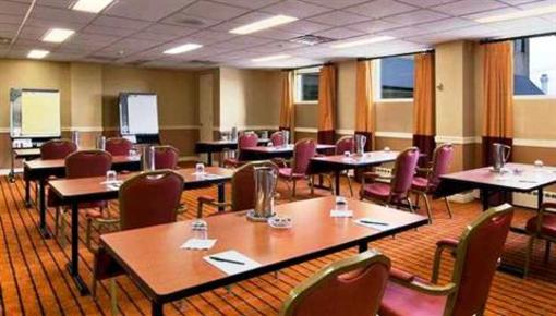 фото отеля Hilton Newark Airport