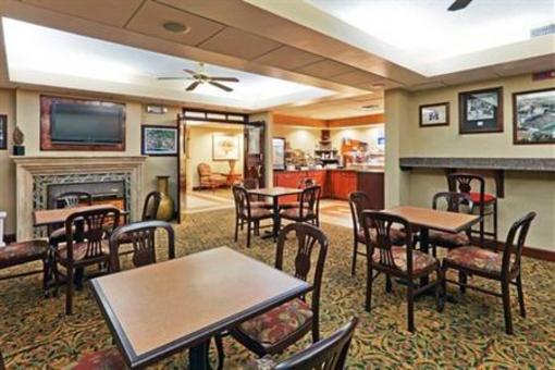 фото отеля Holiday Inn Express Hotel & Suites Oxford (Mississippi)