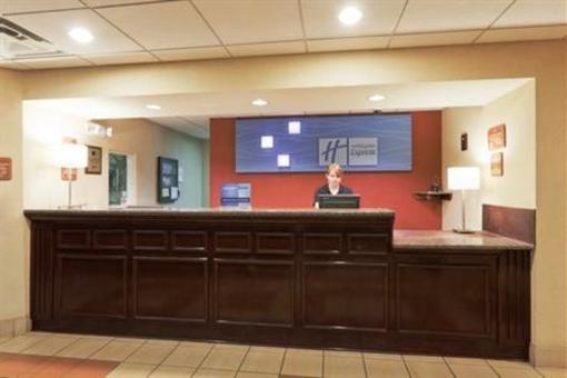 фото отеля Holiday Inn Express Hotel & Suites Oxford (Mississippi)