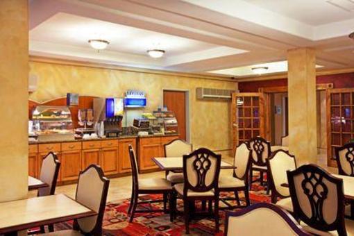 фото отеля Holiday Inn Express Hotel & Suites Lafayette-South