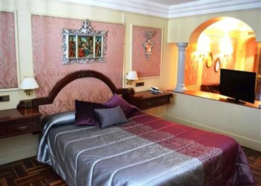 фото отеля Hotel El Pilar La Carlota