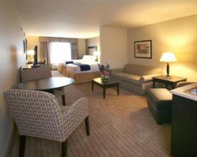 фото отеля Holiday Inn Express Hotel & Suites Madison-Verona