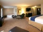 фото отеля Holiday Inn Express Hotel & Suites Madison-Verona