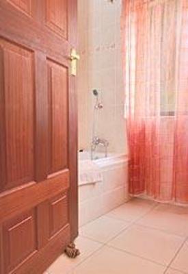 фото отеля Chamonix Guest Lodge Kempton Park