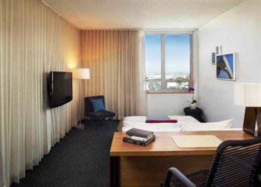 фото отеля Custom Hotel