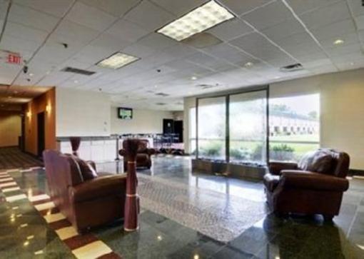 фото отеля Clarion Inn Waterford Convention Center