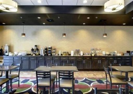 фото отеля Clarion Inn Waterford Convention Center