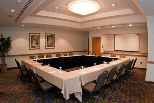 фото отеля Embassy Suites Hotel Syracuse