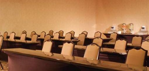 фото отеля Embassy Suites Hotel Syracuse