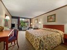 фото отеля Travelodge Inn & Suites Orlando Airport
