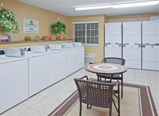 фото отеля Candlewood Suites Houston by the Galleria