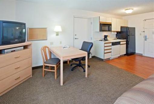 фото отеля Candlewood Suites Houston by the Galleria
