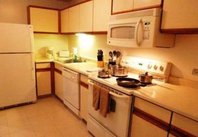 фото отеля Habitat Corporate Suites at Presidential Towers