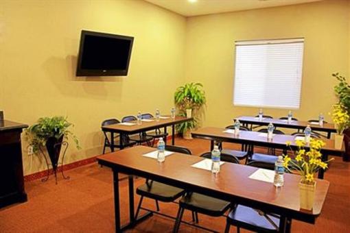 фото отеля BEST WESTERN Bowie Inn & Suites