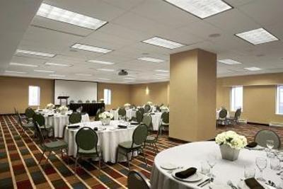 фото отеля Four Points by Sheraton Halifax