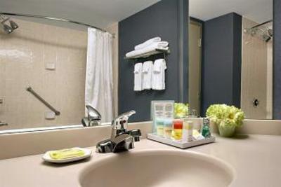 фото отеля Four Points by Sheraton Halifax