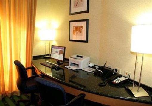 фото отеля SpringHill Suites Houston Pearland