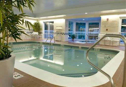 фото отеля Fairfield Inn & Suites Boston Milford