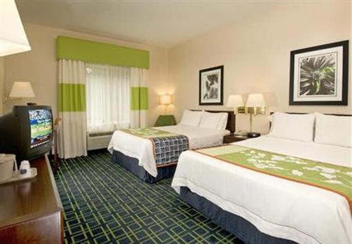 фото отеля Fairfield Inn & Suites Boston Milford
