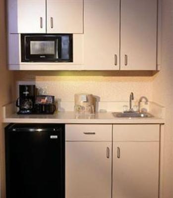 фото отеля SpringHill Suites Warrenville