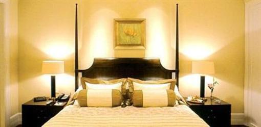 фото отеля The Claridges