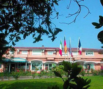 фото отеля West Garda Hotel