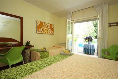 фото отеля West Garda Hotel