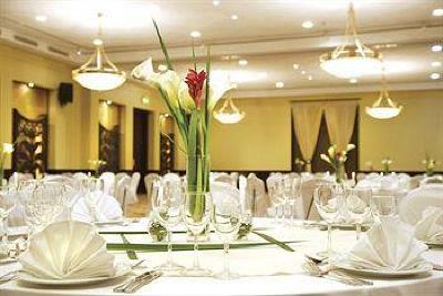фото отеля Dar Es Salaam Serena Hotel