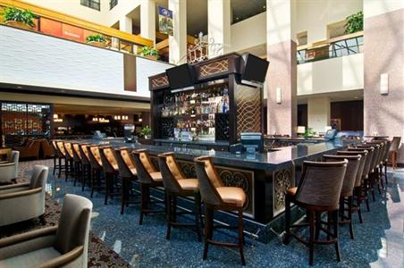 фото отеля Hilton New Orleans Riverside