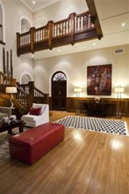 фото отеля Upton Hall Guest House Durban