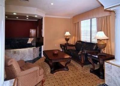 фото отеля Comfort Suites Roanoke (Texas)