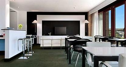 фото отеля Hilton Madrid Airport