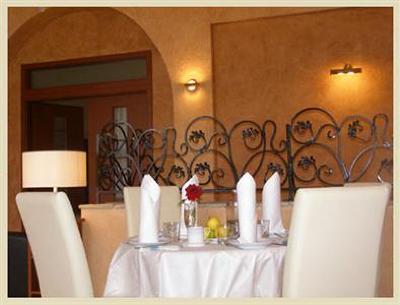 фото отеля Atrium King's Way Hotel Sevastopol