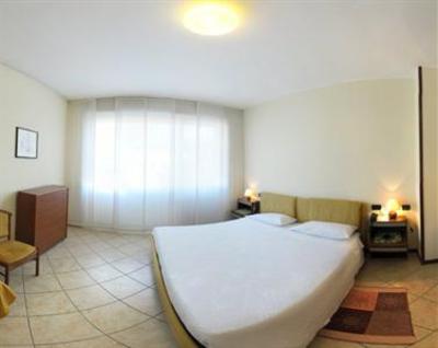 фото отеля Albergo Sole Mariano Comense