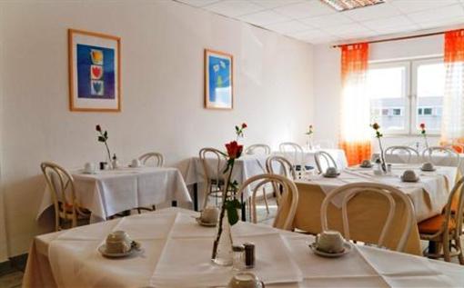 фото отеля Hotel Dynamit Frechen