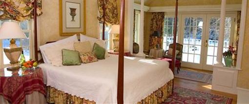 фото отеля The Four Columns Inn Newfane (Vermont)