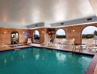 фото отеля Baymont Inn Suites Wheeler