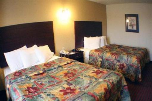 фото отеля Baymont Inn & Suites Northwood