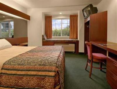 фото отеля Baymont Inn & Suites Northwood