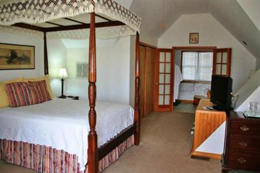 фото отеля The Cove Bed and Breakfast