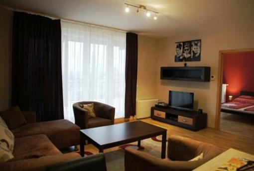 фото отеля Cserkeszolo Apartman