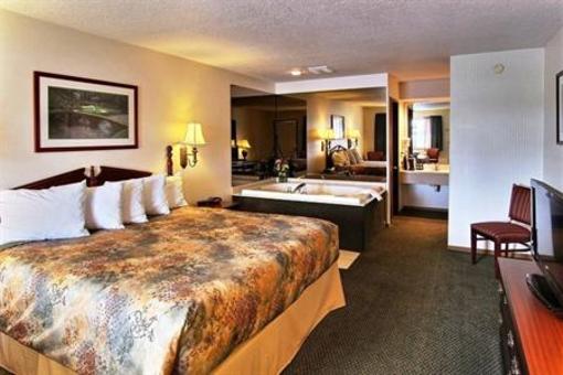 фото отеля BEST WESTERN Harbor Springs